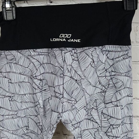 Lorna Jane Black Island Active Core Capri Legging 7/8 tight XS (4) - Picture 7 of 9